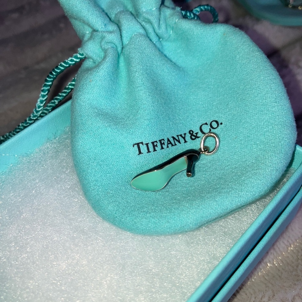 Authentic Tiffany & Co high heel pump Tiffany’s blue sole retired charm like new - Picture 7 of 10